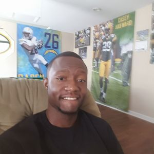 Meet your Posher, Casey